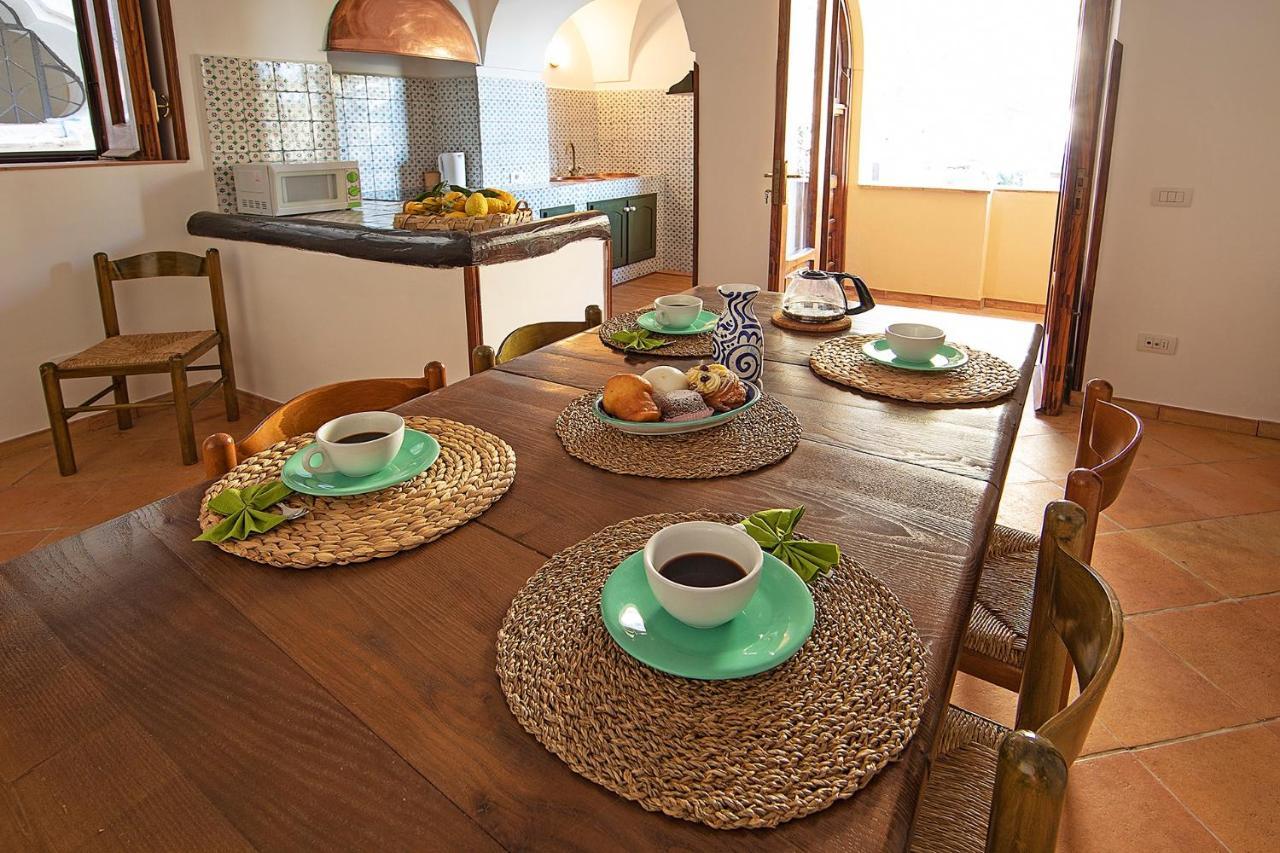 Borgo Di Conca Dei Marini Villa Bagian luar foto