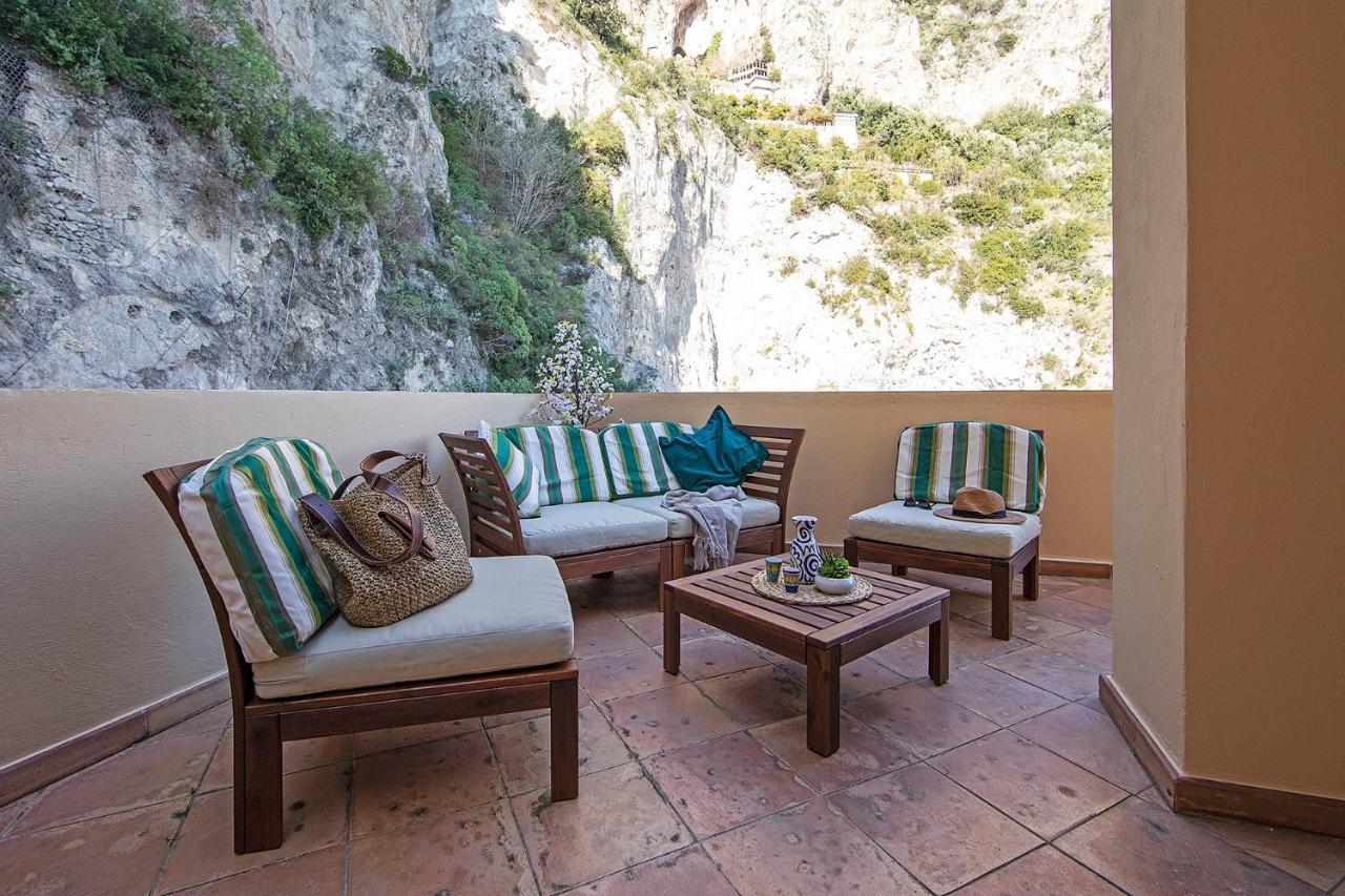 Borgo Di Conca Dei Marini Villa Bagian luar foto