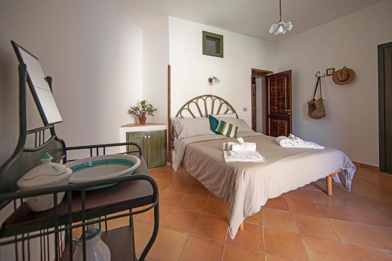 Borgo Di Conca Dei Marini Villa Bagian luar foto